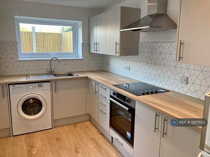 1 Bedroom Flat To Rent In St. Johns Road, Dover, CT17