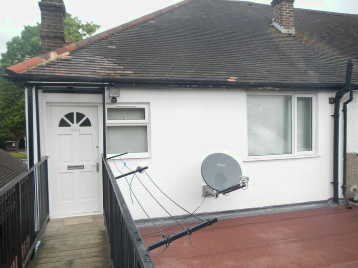 2 Bedroom Flat To Rent In Wickham Road, Croydon, CR0