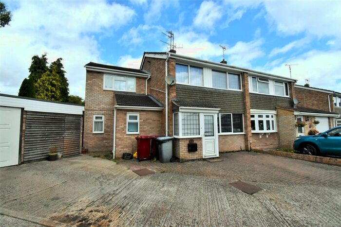 5 Bedroom Semi-Detached House To Rent In Glennon Close, Reading, Berkshire, RG30