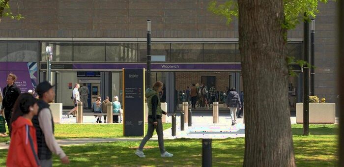 1 Bedroom Flat For Sale In Lantern Wharf, Royal Arsenal Riverside, Woolwich, SE18