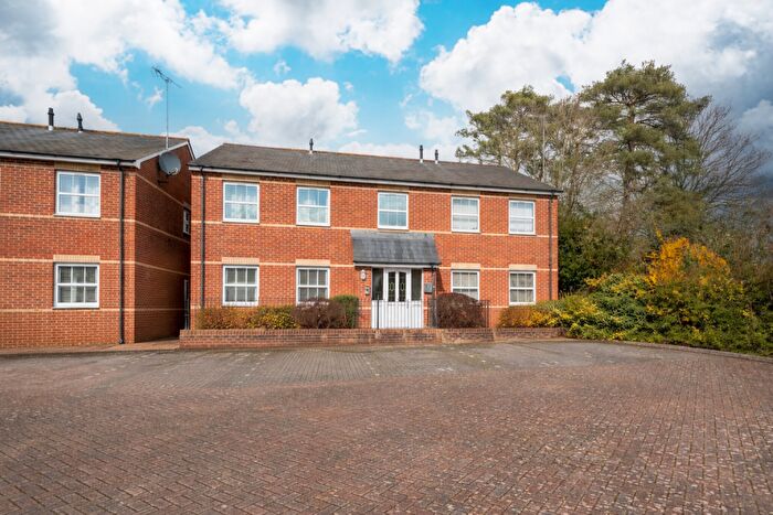 2 Bedroom Apartment For Sale In Mansell Court, Whitchurch, RG28