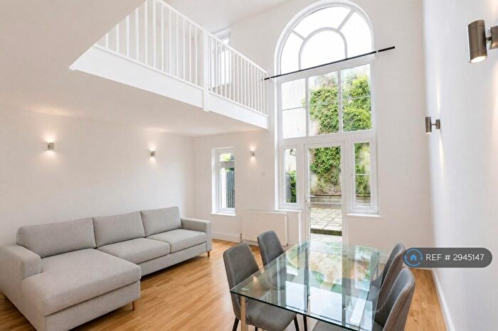 3 Bedroom Detached House To Rent In Harrowgate Road, London, E9