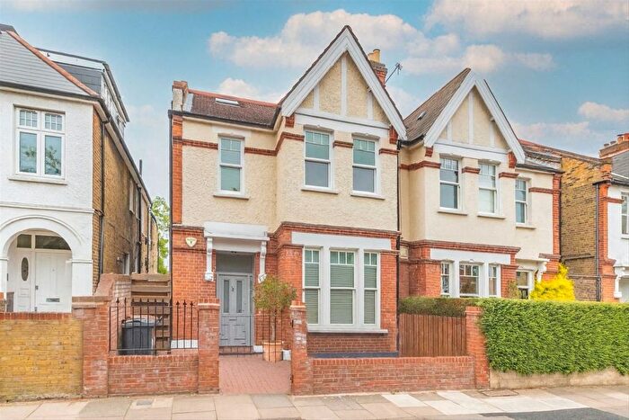 4 Bedroom Property To Rent In Home Park Road, Wimbledon, SW19