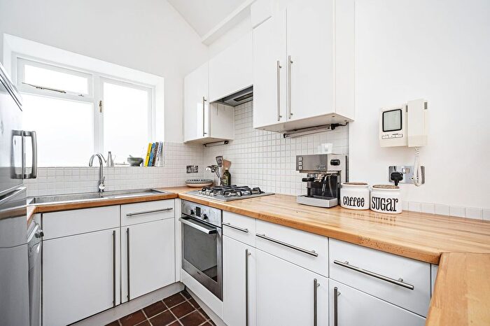 Studio To Rent In Magri Walk, Whitechapel, London, E1