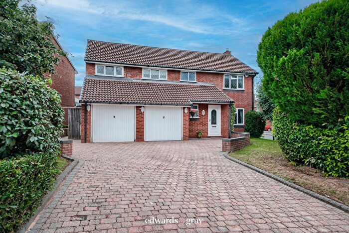 5 Bedroom Detached House For Sale In Fourlands Avenue, Sutton Coldfield, B72