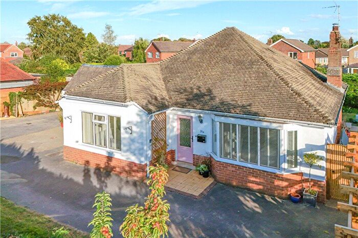 4 Bedroom Bungalow For Sale In Whitcliffe Lane, Ripon, North Yorkshire, HG4