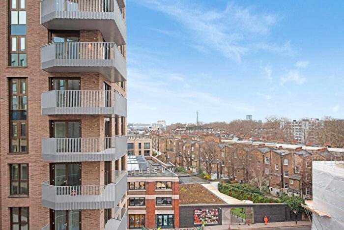 2 Bedroom Flat To Rent In Dispatch House, Paragon Square, WC1X