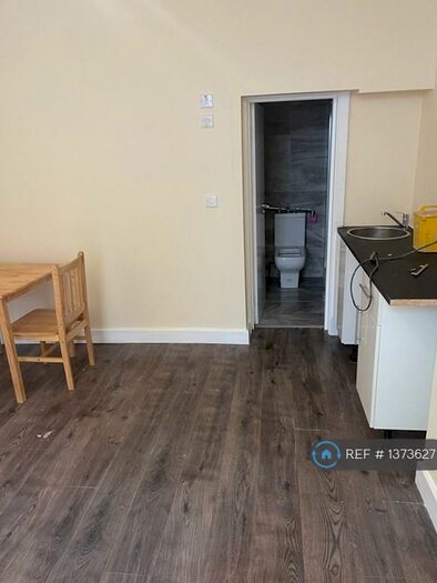 Studio To Rent In Church Road, London, E10