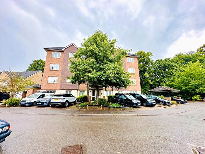 2 Bedroom Apartment For Sale In Old School Place, Croydon, CR0