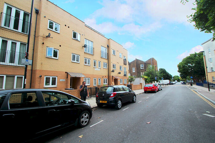 2 Bedroom Flat To Rent In Sussex Way, London, N19