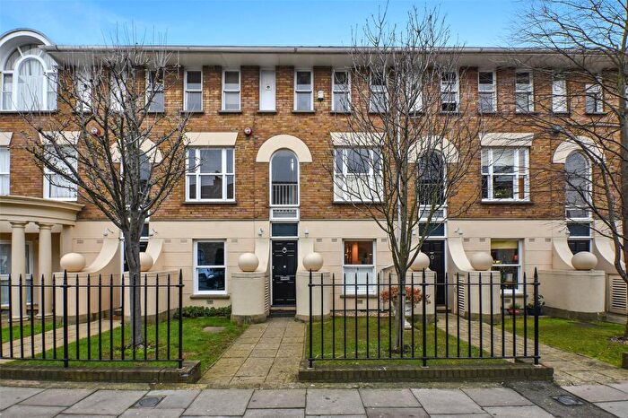 4 Bedroom Terraced House To Rent In Eaton Terrace, Aberavon Road, Bow, London, E3