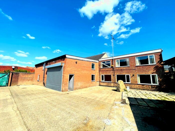 5 Bedroom Detached House To Rent In Chapel Street, Long Eaton, NG10