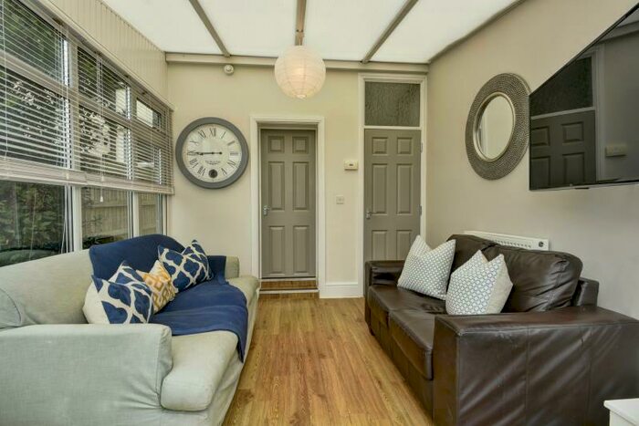 6 Bedroom Terraced House To Rent In Park Road, Exeter, EX1