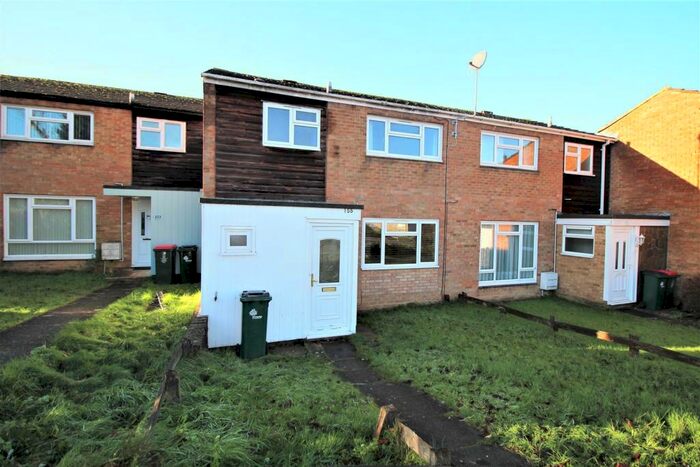 3 Bedroom House To Rent In Downland Drive, Southgate West, RH11