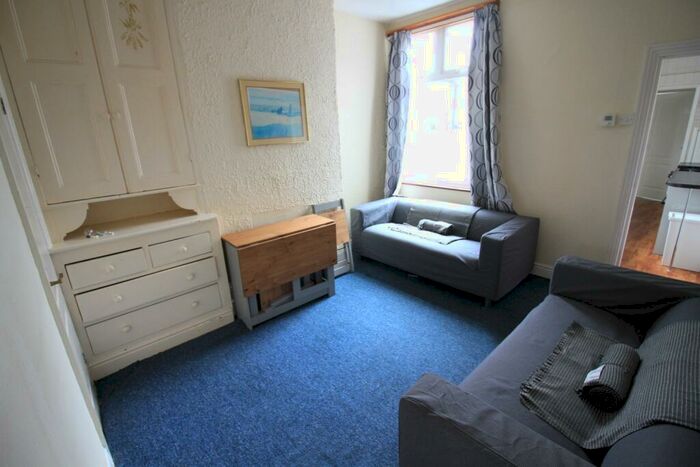 3 Bedroom Terraced House To Rent In Hawkins Road, Earlsdon, Coventry, CV5