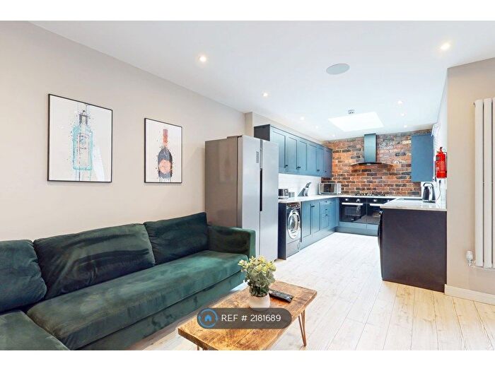 7 Bedroom Terraced House To Rent In Alderson Road, Liverpool, L15