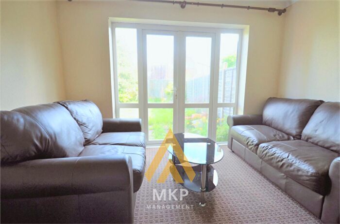 5 Bedroom End Of Terrace House To Rent In Gibbins Road Selly Oak, B29
