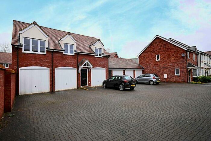 2 Bedroom Coach House To Rent In Beni Close, Cheltenham, GL51