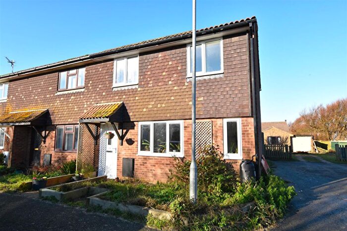 3 Bedroom End Of Terrace House For Sale In Marchants Drive, Camber, Rye, TN31