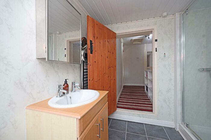 2 Bedroom Character Property For Sale In Oulton Road, Stone, Staffordshire, ST15