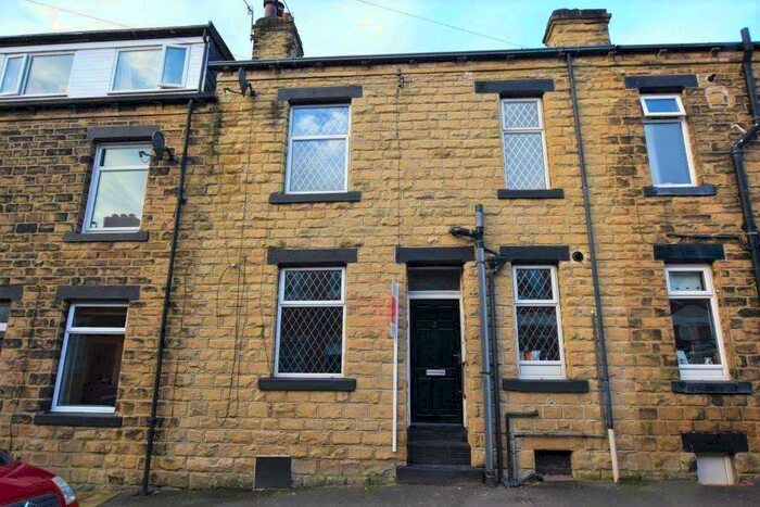 2 Bedroom Terraced House To Rent In Mill Lane, Leeds, West Yorkshire, LS13