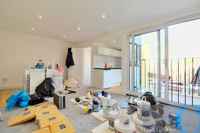 4 Bedroom Flat To Rent In Ritherdon Road, Balham, SW17