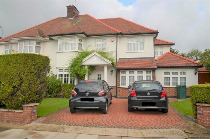 5 Bedroom Semi-Detached House To Rent In Woodland Way, Mill Hill, NW7