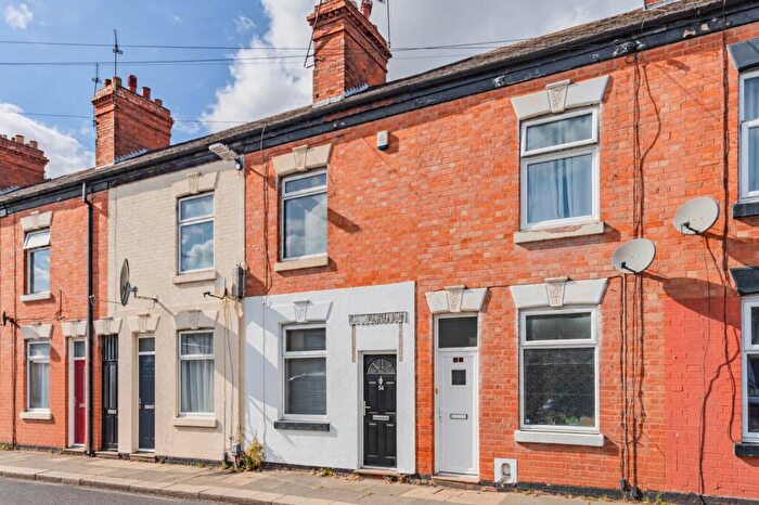 2 Bedroom Terraced House For Sale In Carlisle Street, Leicester, LE3