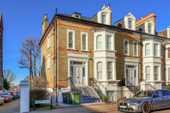 1 Bedroom Apartment To Rent In North Road, Surbiton, KT6