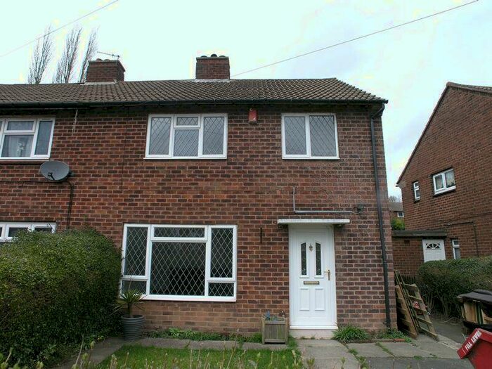 3 Bedroom Semi-Detached House To Rent In Uplands Road, Dudley, DY2