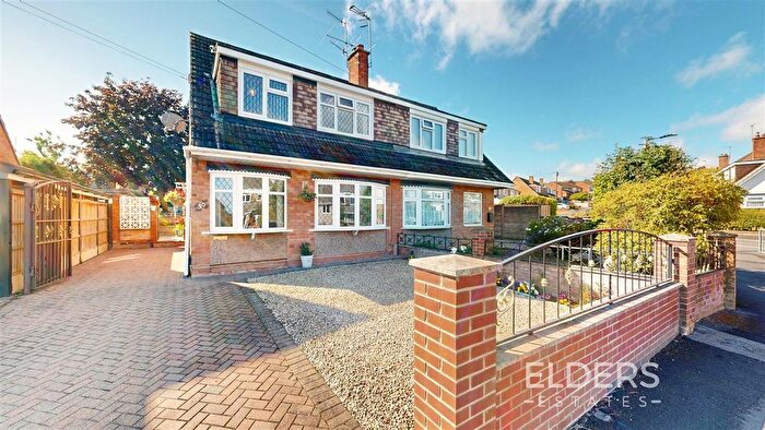 3 Bedroom Semi Detached House For Sale In Sunningdale Drive, Kirk Hallam, DE7