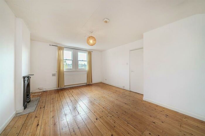 1 Bedroom Flat To Rent In Thornlaw Road, West Norwood, SE27