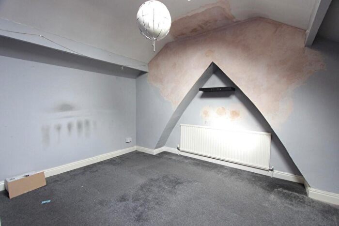 3 Bedroom Terraced House For Sale In Valley Road, Sheffield, S8