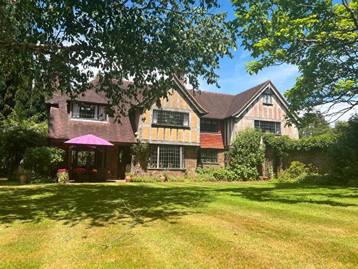 6 Bedroom Detached House For Sale In Mead Road, Hindhead, Surrey, GU26