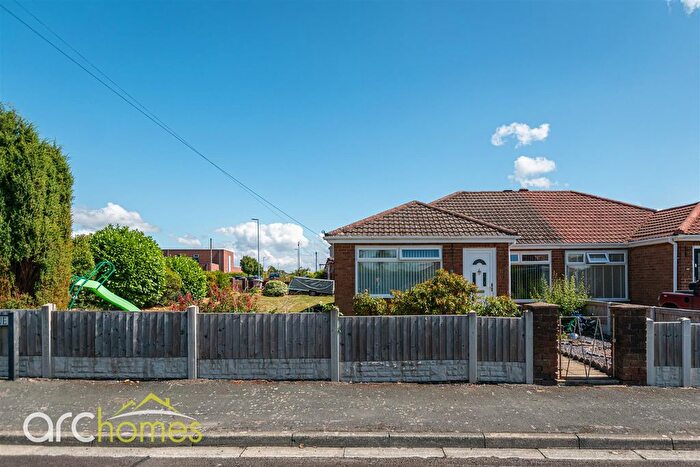 3 Bedroom Semi Detached Bungalow For Sale In Rose Avenue, Haydock, WA11