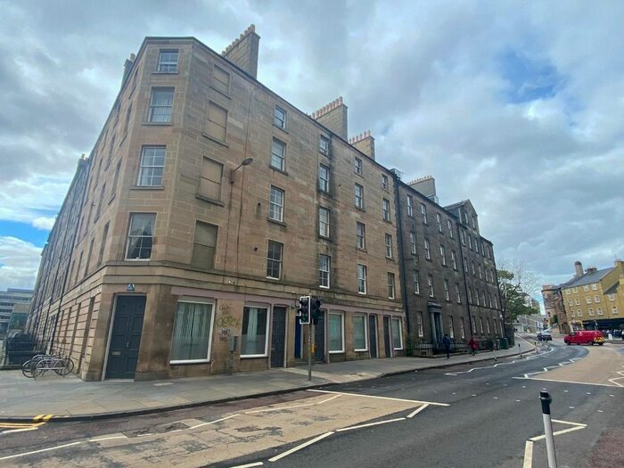 1 Bedroom Flat To Rent In Buccleuch Street, Newington, Edinburgh, EH8