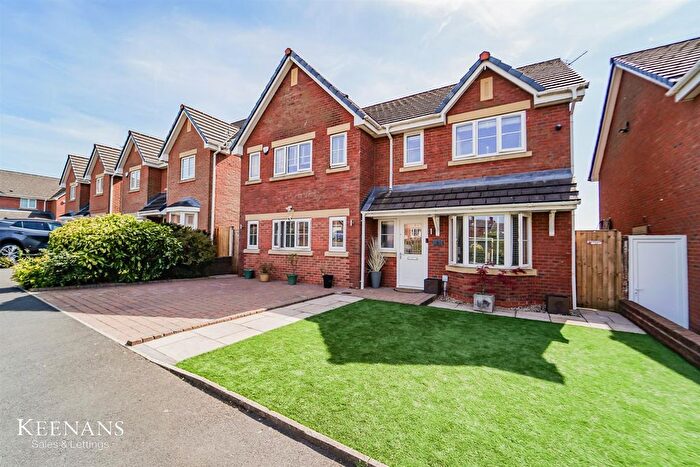 5 Bedroom Detached House For Sale In Prospect Place, Bury, BL9