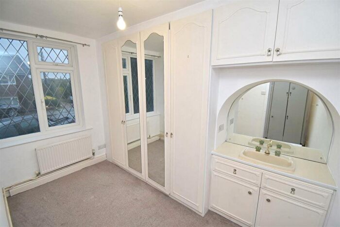 2 Bedroom End Of Terrace House To Rent In Main Road, Danbury, CM3