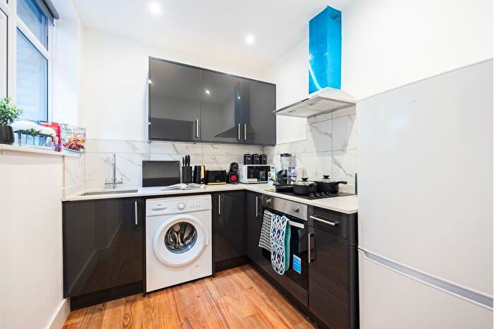 1 Bedroom Flat To Rent In Robert Street, Croydon, Surrey, CR0