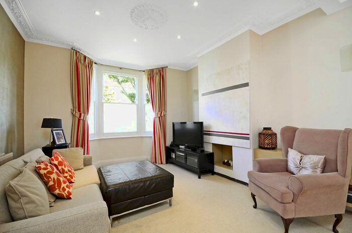 3 Bedroom Terraced House To Rent In Haldon Road, East Putney, London, SW18