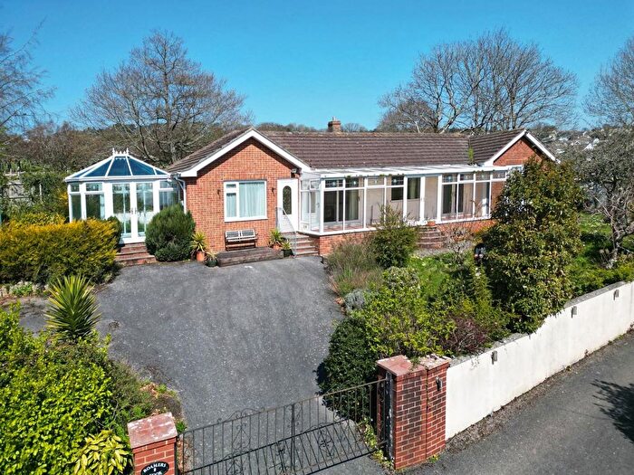 2 Bedroom Bungalow For Sale In Higher Buckeridge Road, Teignmouth, TQ14