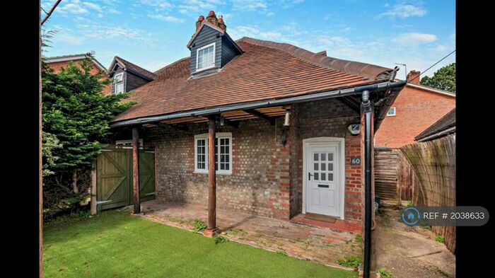 2 Bedroom Semi-Detached House To Rent In Bath Road, Calcot, Reading, RG31
