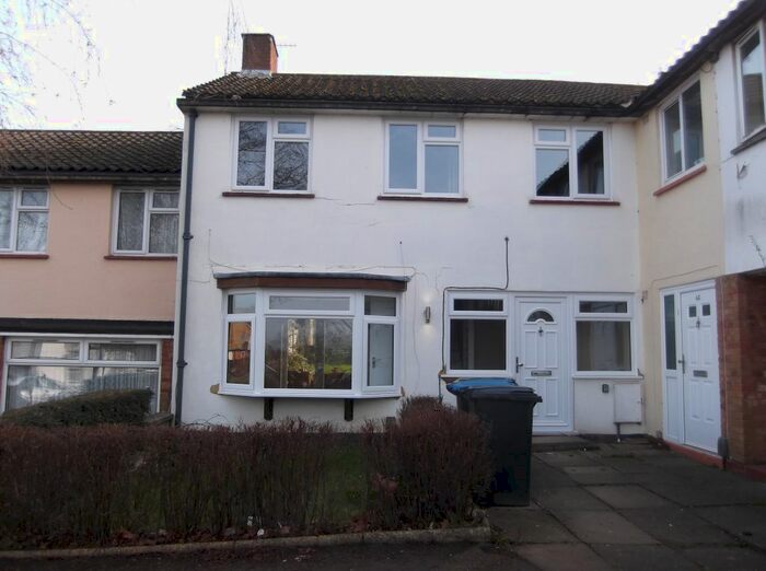 3 Bedroom Terraced House To Rent In Garden Avenue, Hatfield, AL10