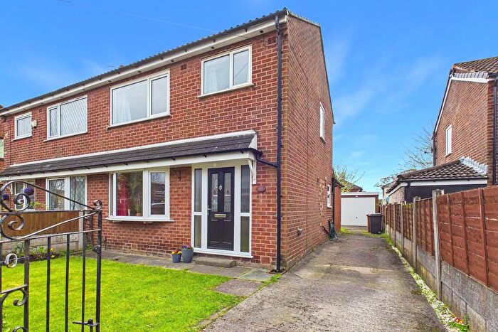 3 Bedroom Semi Detached House For Sale In Marina Grove, Lostock Hall, PR5