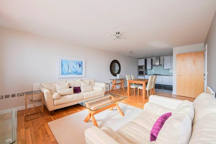 2 Bedroom Flat To Rent In Eastern Quay, Silvertown, London, E16