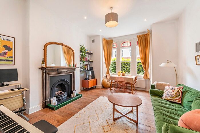 1 Bedroom Flat To Rent In Baalbec Road, Islington, N5