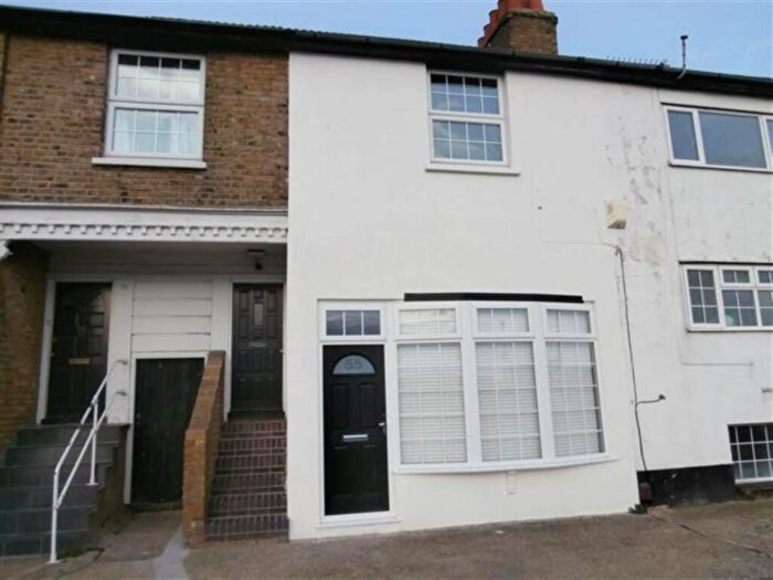 1 Bedroom Flat To Rent In GfF Eastern Esplanade, Southend On Sea, SS1
