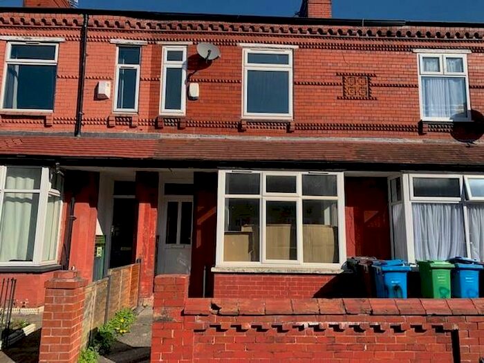 3 Bedroom Mews To Rent In Campbell Road Longsight Manchester, M13