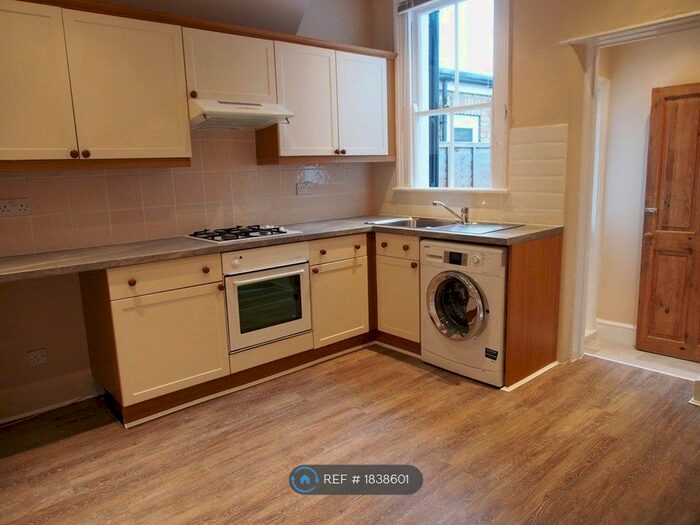 2 Bedroom Terraced House To Rent In Bryant Street, Stratford, E15