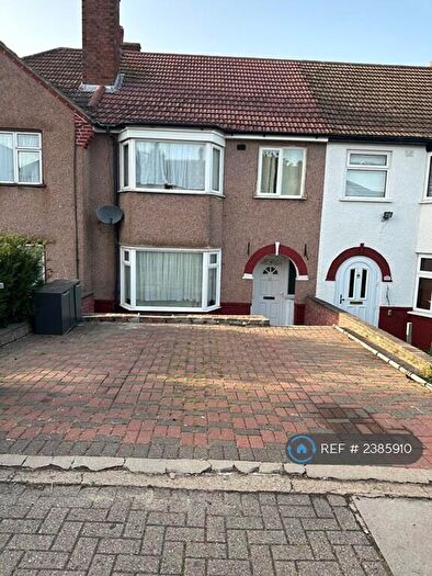 3 Bedroom Terraced House To Rent In Crest Road, London, NW2